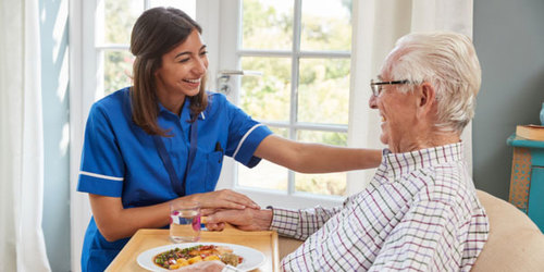 elderly nurse control diet
