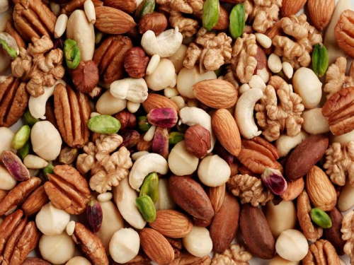 مصرف آجیل برنامه ای برای کاهش وزن