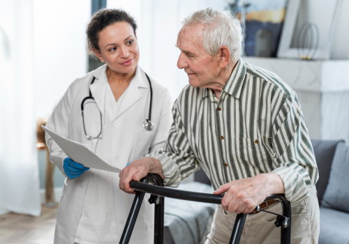 راهنمای استخدام پرستار سالمند
